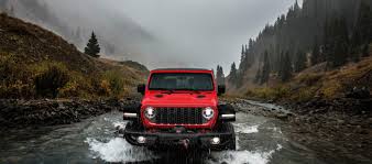 Bukan Sekadar Gagah: Mengapa Jeep Wrangler Magneto (EV) Jadi Kendaraan “Survival” Paling Masuk Akal di Jakarta Mei 2026?